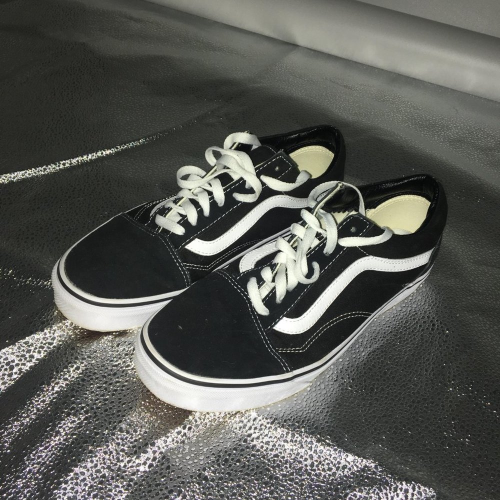Size 10.5 Vans Black Old Skool Sneakers